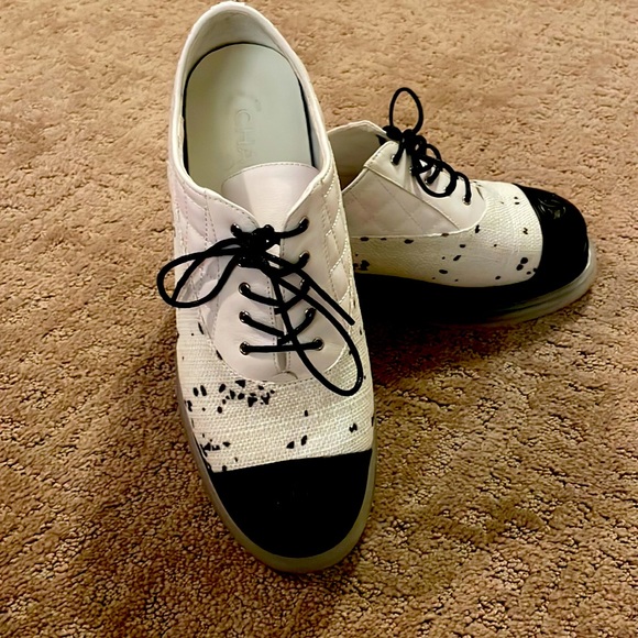 CHANEL Oxford Derby Cap Logo Lace up leather shoes - Picture 1 of 6